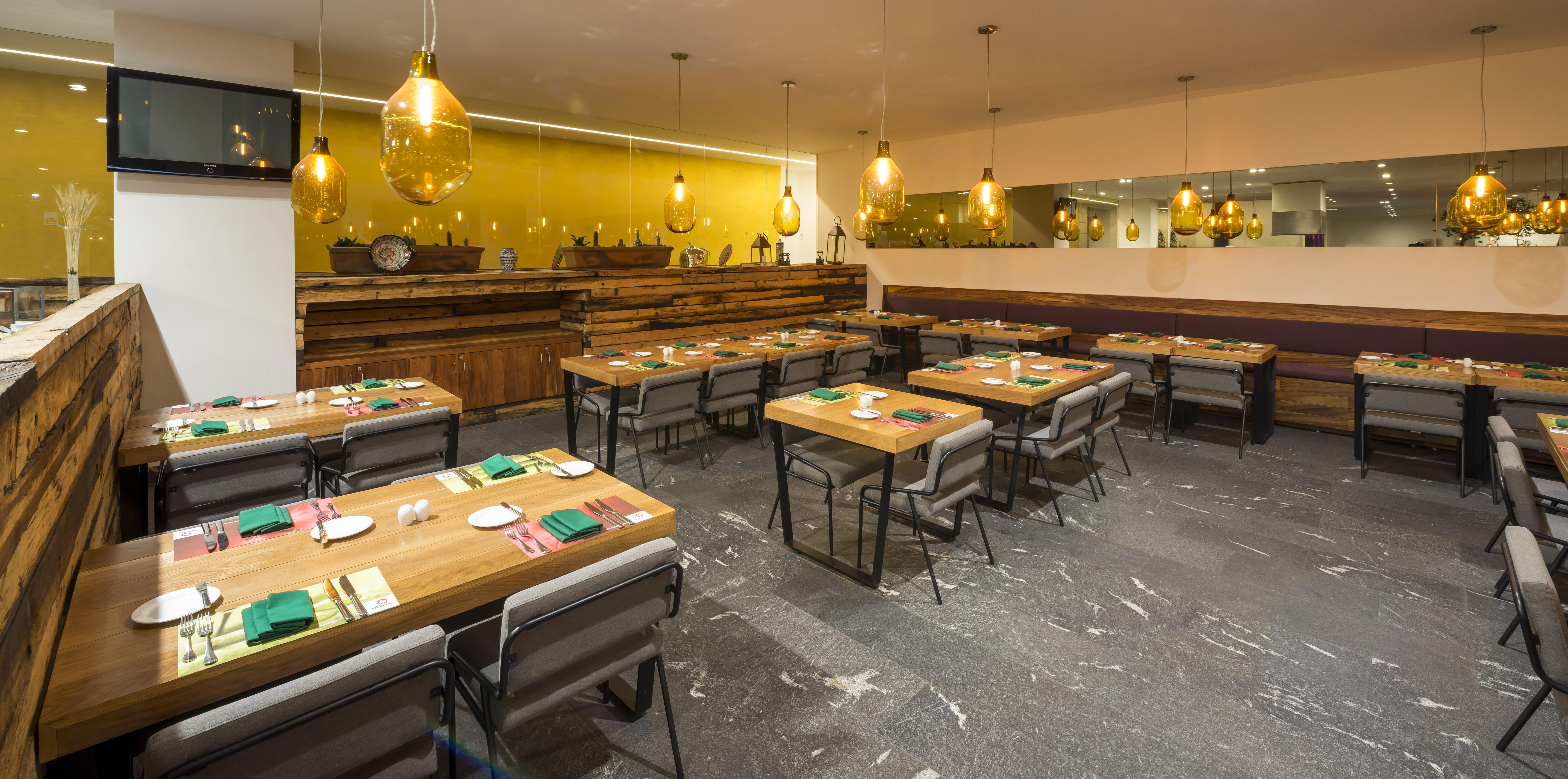 فندق كامينو ريال بويبلا أنجيلوبوليس المظهر الخارجي الصورة Interior of the restaurant